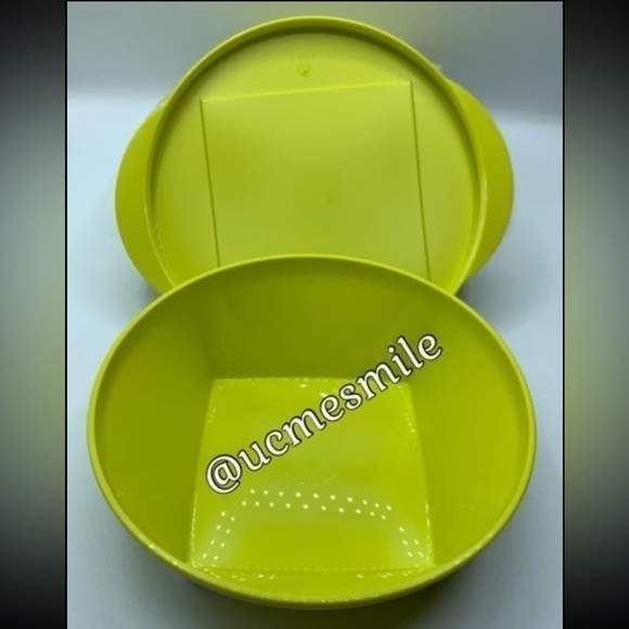 Tupperware Medium Fruit Bowl Set - Picture 3 of 6